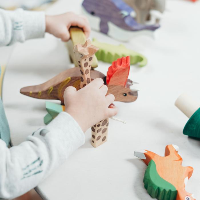 Kleuter aan het spelen in basisschool De Zeeparel